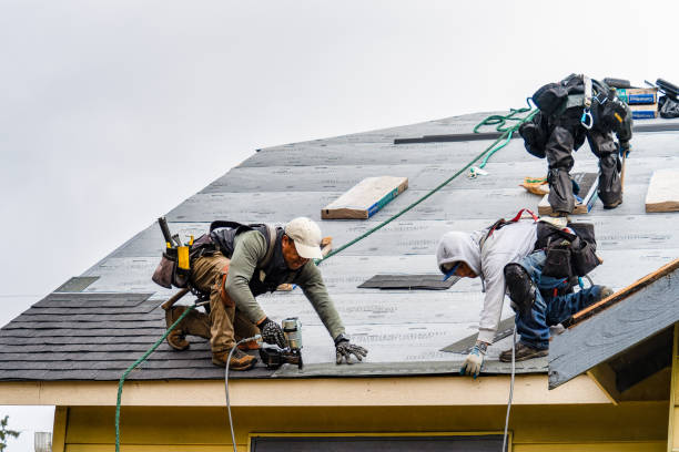 Professional Gutter Installation technician working in Chemung, NY